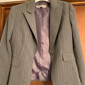 Tahari grey pantsuit